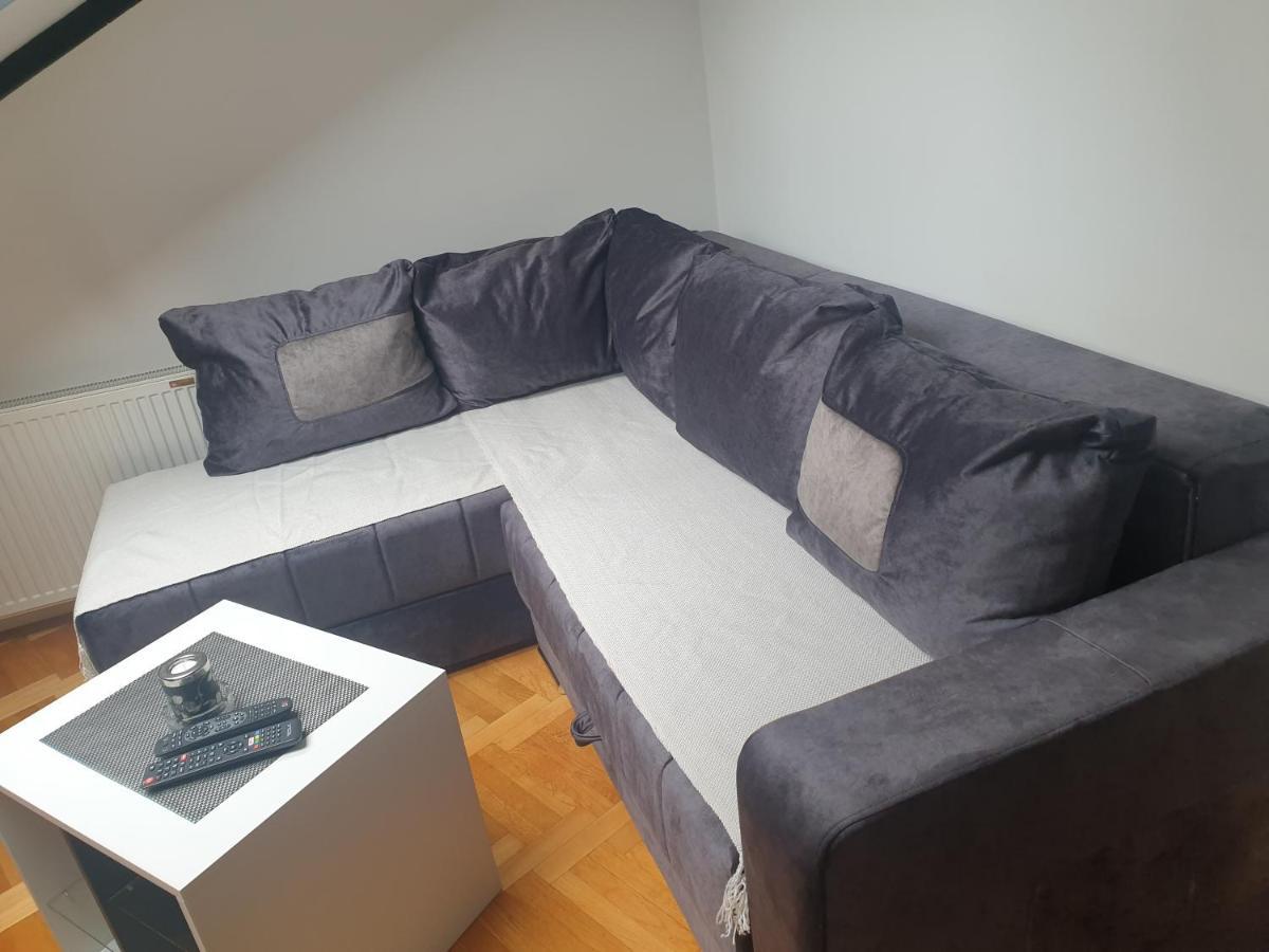 Apartment Paradise Cacak Luaran gambar